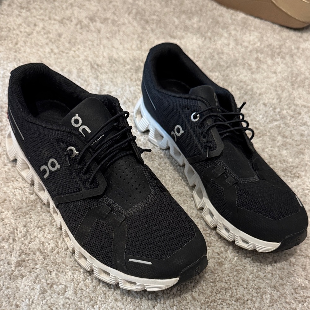 Women’s On Clouds Black and White Sneakers